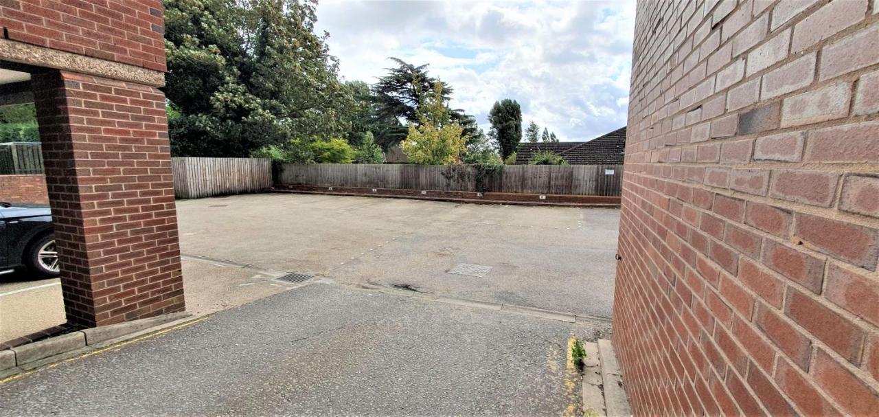 Cliftonville Heights - 2 Bed Home Away From Home Northampton Eksteriør bilde